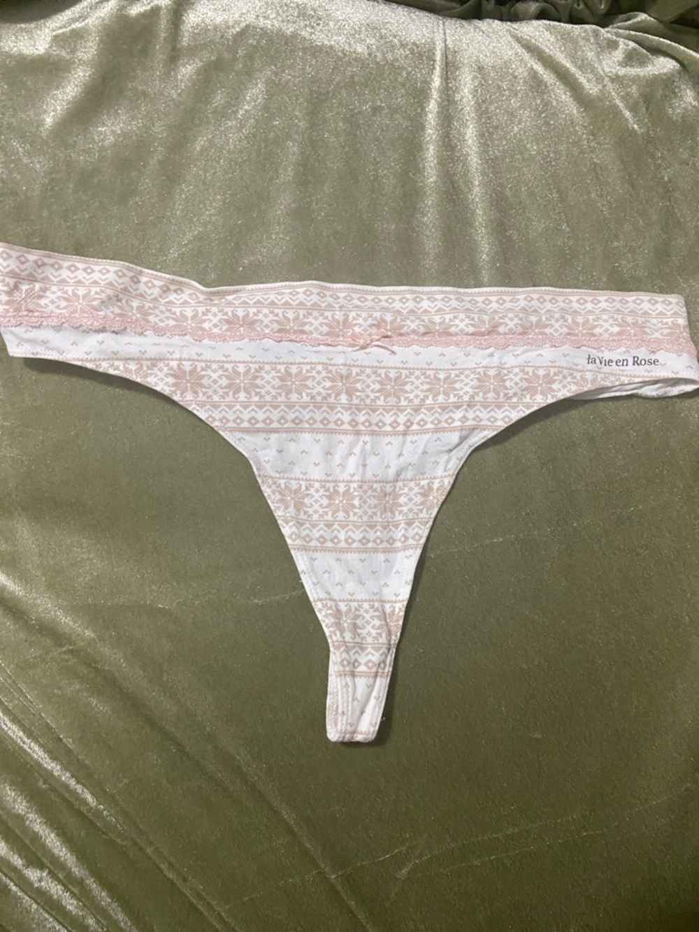 La Vie En Rose White and Light Pink Patterned Thong